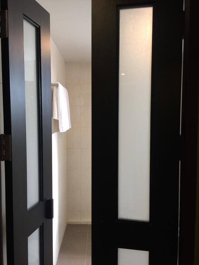 Rock Hotel Bangkok Buitenkant foto