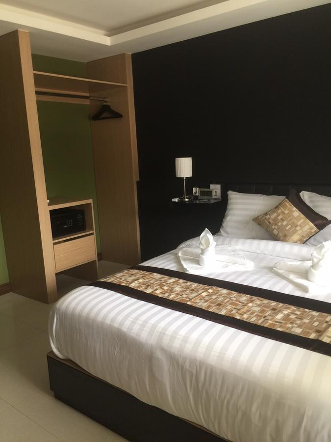 Rock Hotel Bangkok Buitenkant foto