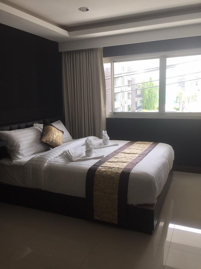 Rock Hotel Bangkok Buitenkant foto