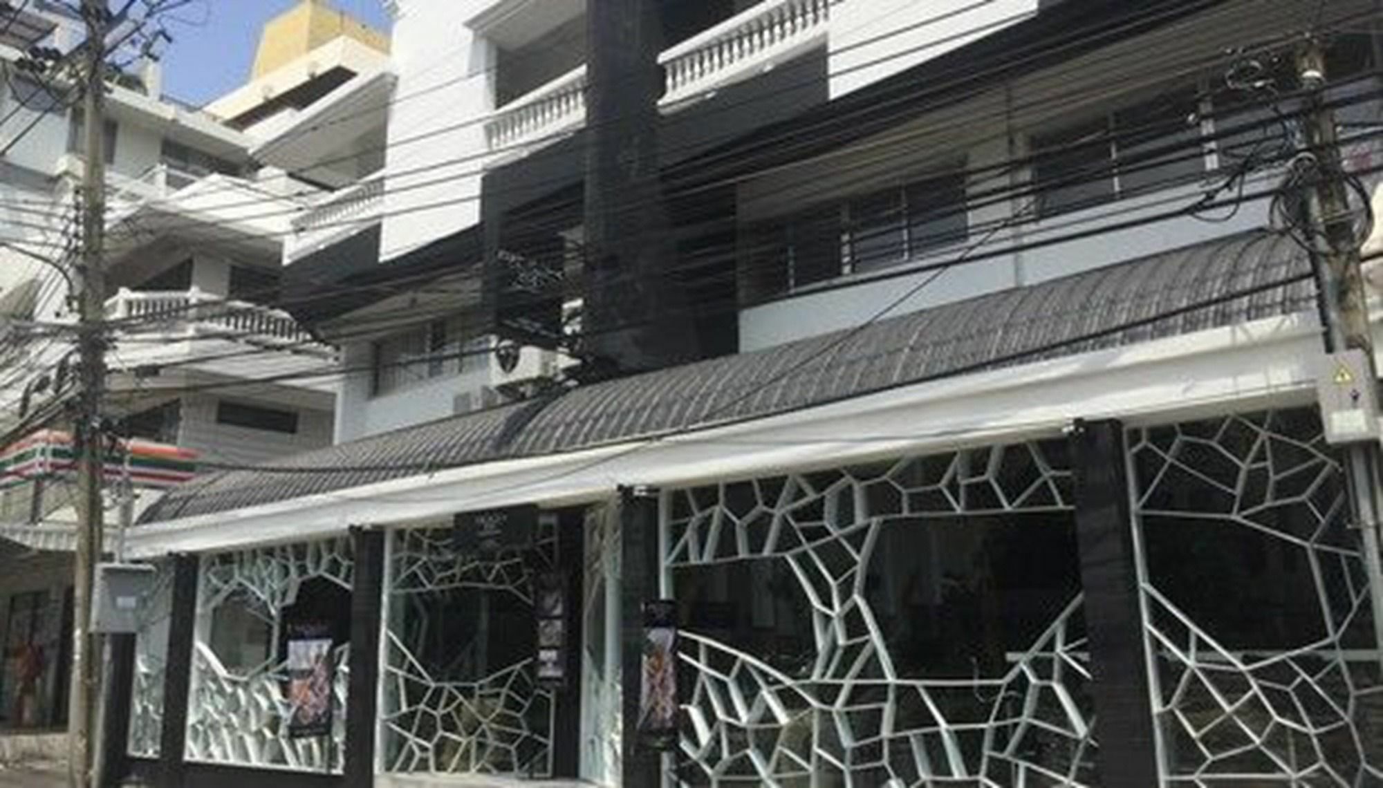 Rock Hotel Bangkok Buitenkant foto